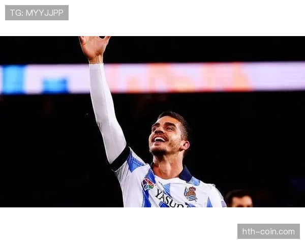 土耳其国家队防守端表现稳健,稳固后卫线成状态回升关键 土耳其国家队防守端表现稳健,稳固后卫线成状态回升关键